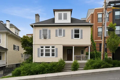 8 Windle Park