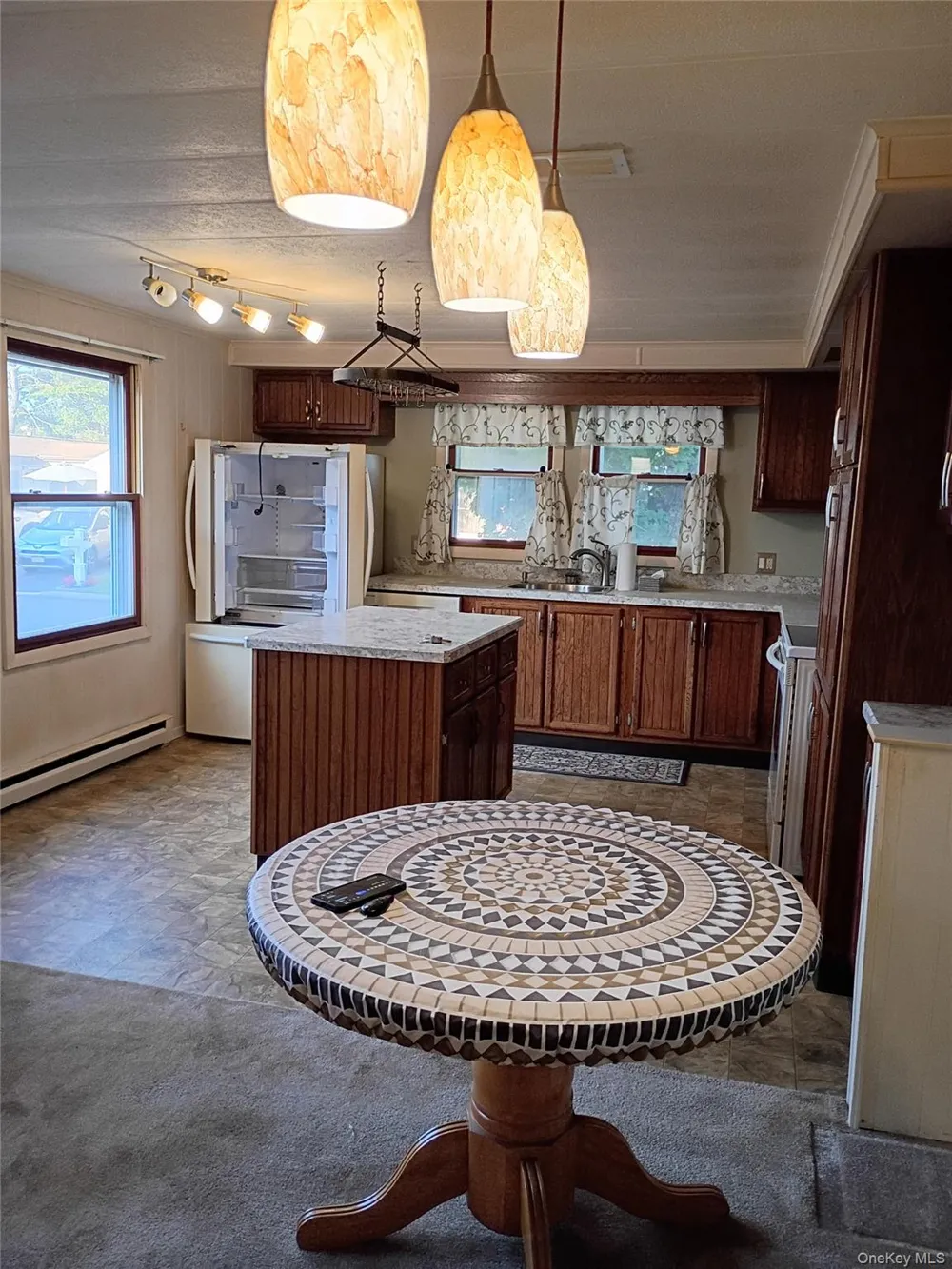 89 Village Circle W Manorville, NY 11949
