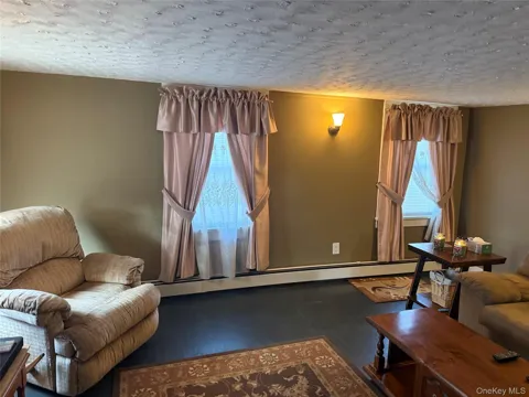 6 Glenmere Avenue #4