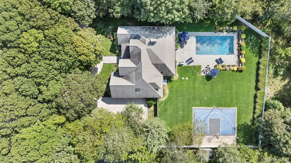 3470 Bayview Road Southold, NY 11971