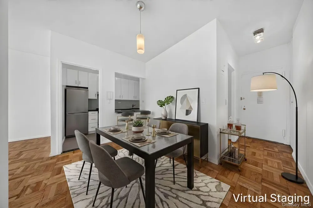 60 E 8th Street #18G New York (Manhattan), NY 10003
