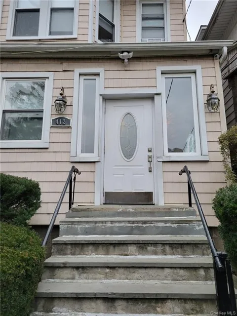 412 Warburton Avenue #3