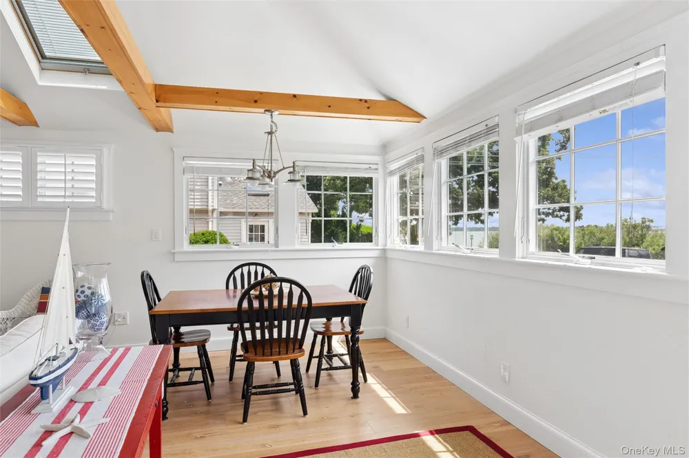 33 Bay Avenue Sag Harbor, NY 11963