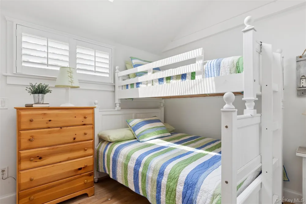 33 Bay Avenue Sag Harbor, NY 11963