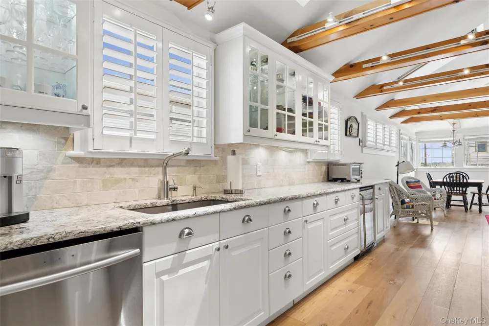 33 Bay Avenue Sag Harbor, NY 11963