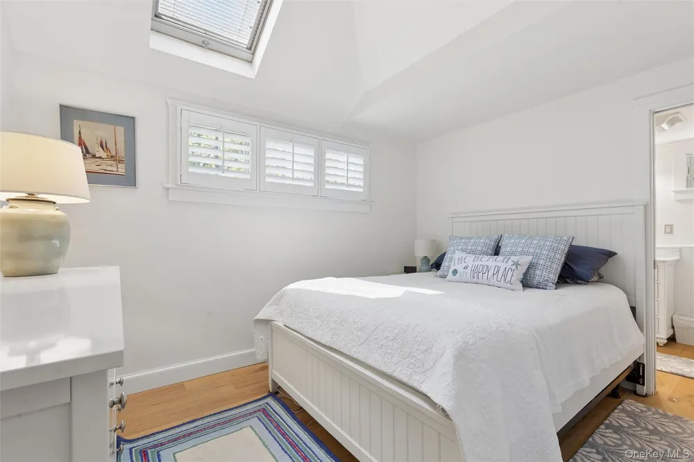 33 Bay Avenue Sag Harbor, NY 11963