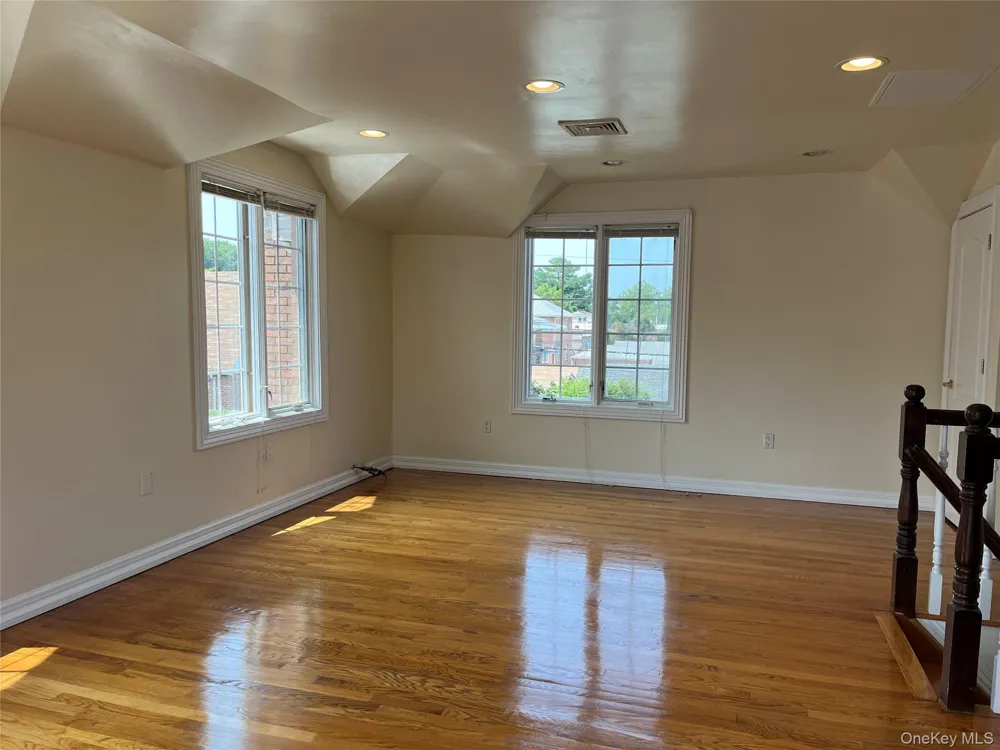 27-07 Murray Lane #Second floor Flushing, NY 11354