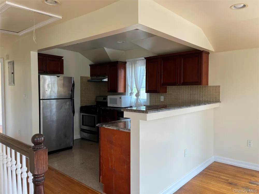 27-07 Murray Lane #Second floor Flushing, NY 11354