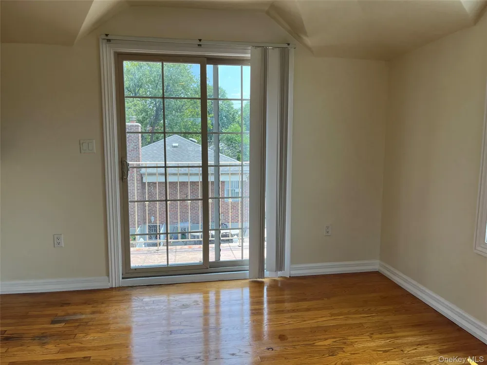 27-07 Murray Lane #Second floor Flushing, NY 11354