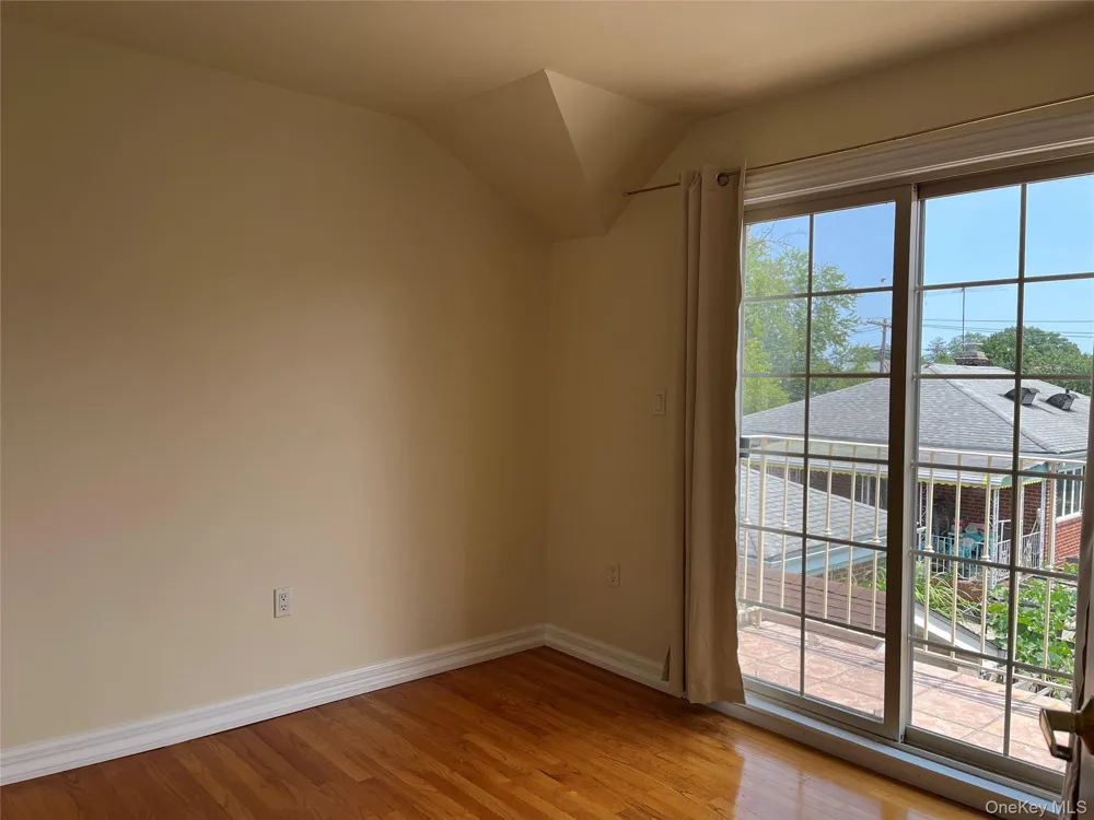 27-07 Murray Lane #Second floor Flushing, NY 11354