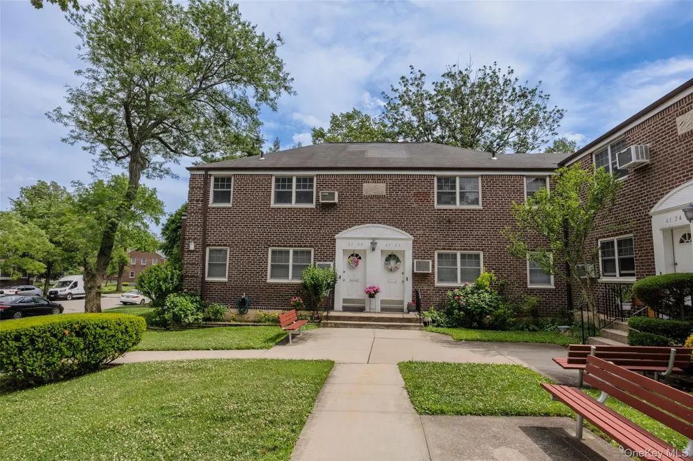 61-26 255th #upper Little Neck, NY 11362
