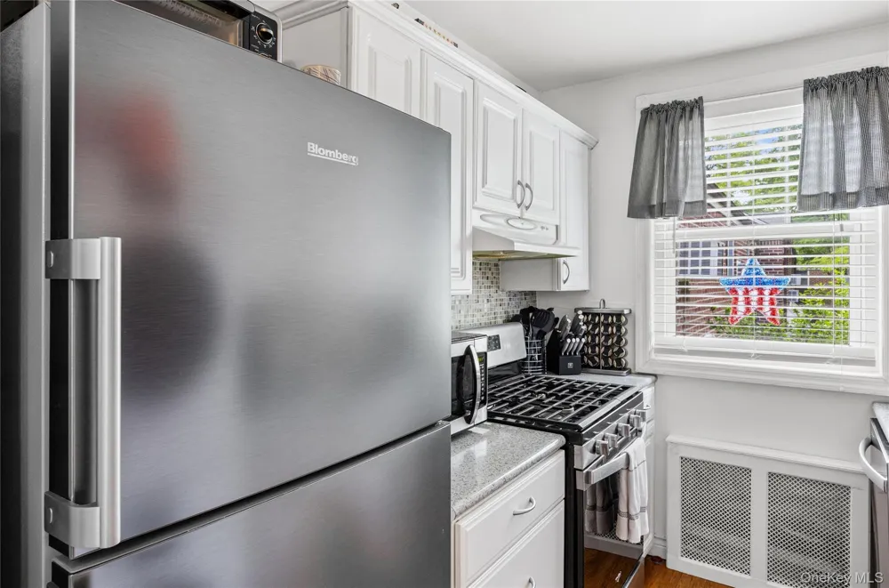 61-26 255th #upper Little Neck, NY 11362