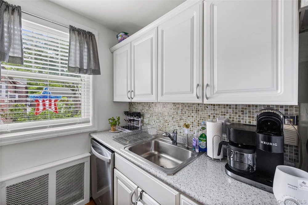 61-26 255th #upper Little Neck, NY 11362