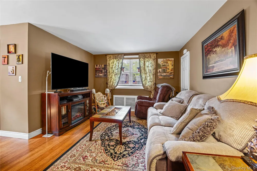 61-26 255th #upper Little Neck, NY 11362
