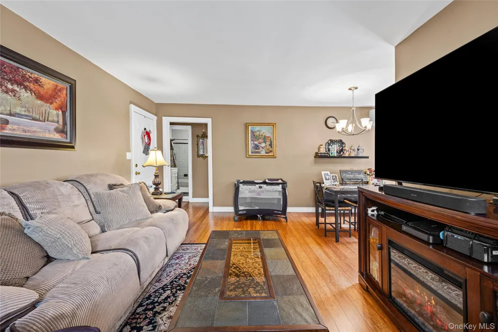 61-26 255th #upper Little Neck, NY 11362