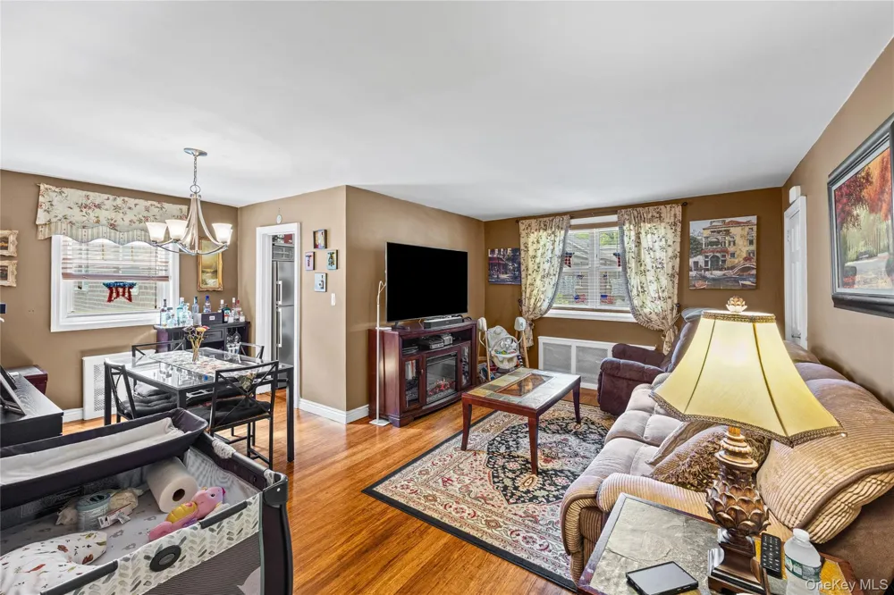 61-26 255th #upper Little Neck, NY 11362