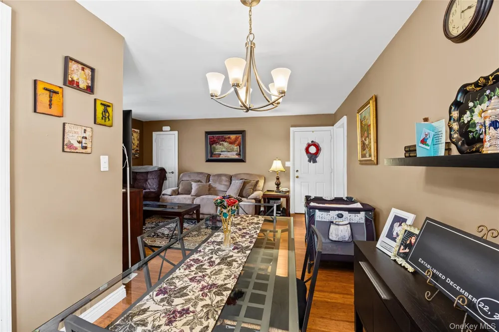 61-26 255th #upper Little Neck, NY 11362