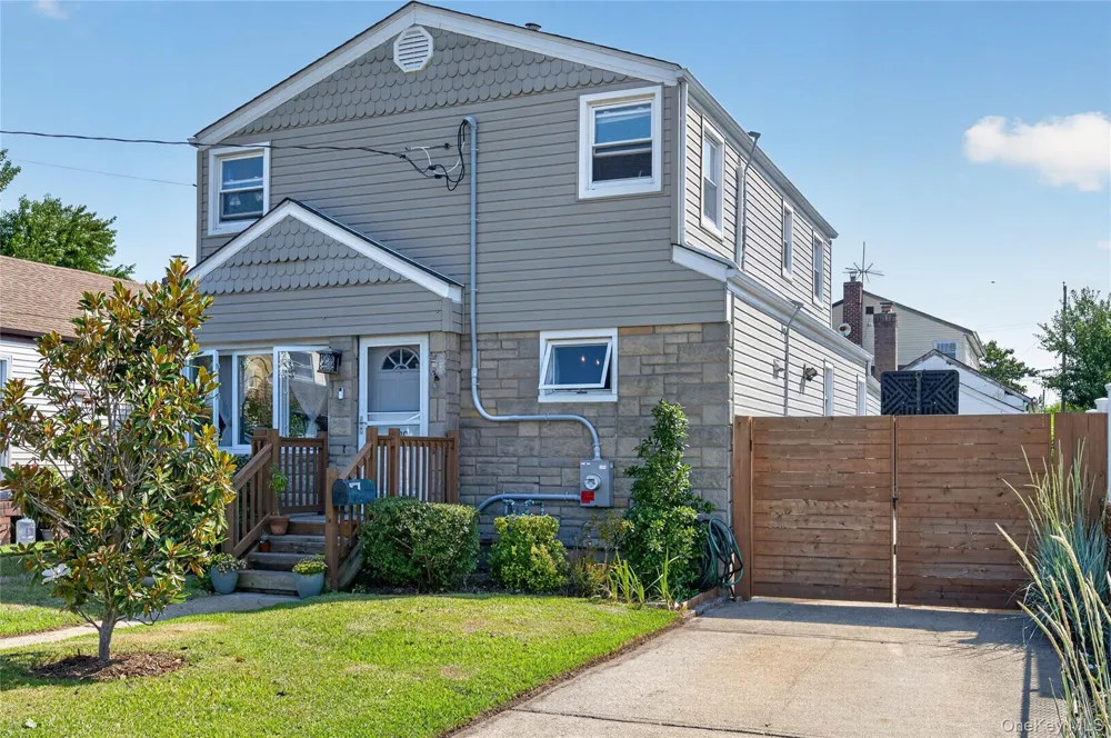 120 Bert Avenue Carle Place, NY 11590