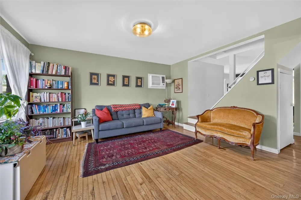 120 Bert Avenue Carle Place, NY 11590