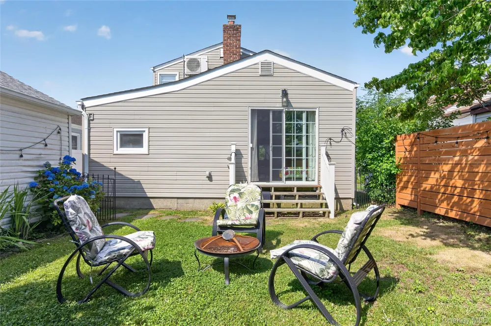120 Bert Avenue Carle Place, NY 11590