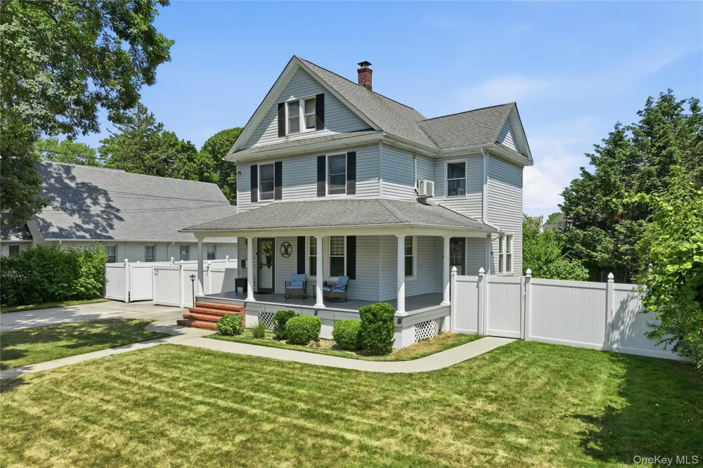 2381 Harrison Avenue Baldwin, NY 11510
