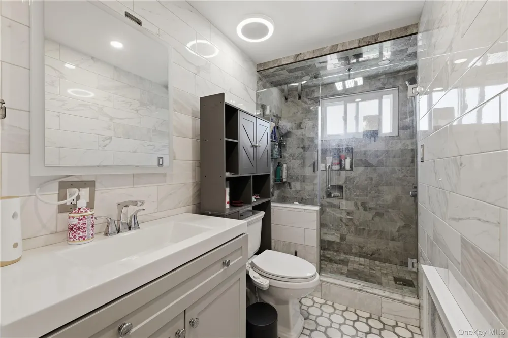 2381 Harrison Avenue Baldwin, NY 11510