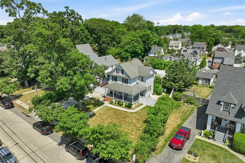 2381 Harrison Avenue Baldwin, NY 11510