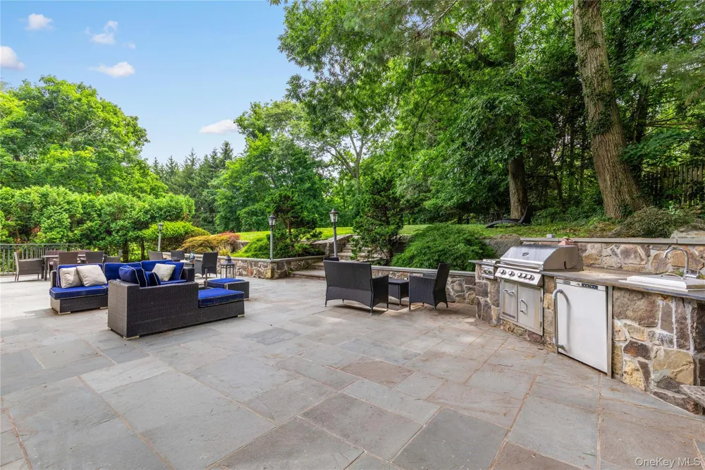 312 West Street Harrison, NY 10528