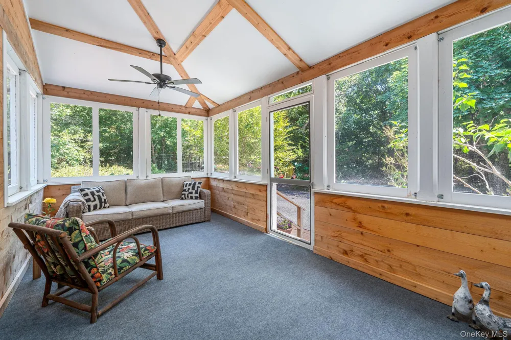 4408 Old North Road Southold, NY 11971