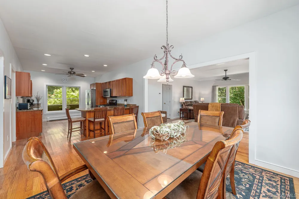 4408 Old North Road Southold, NY 11971