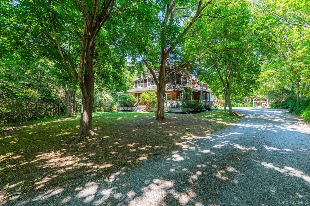 4408 Old North Road Southold, NY 11971