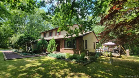 34 Greenshire Way