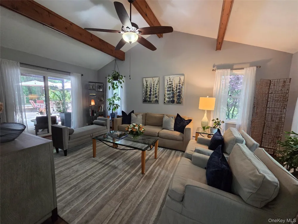 34 Greenshire Way Walden, NY 12586