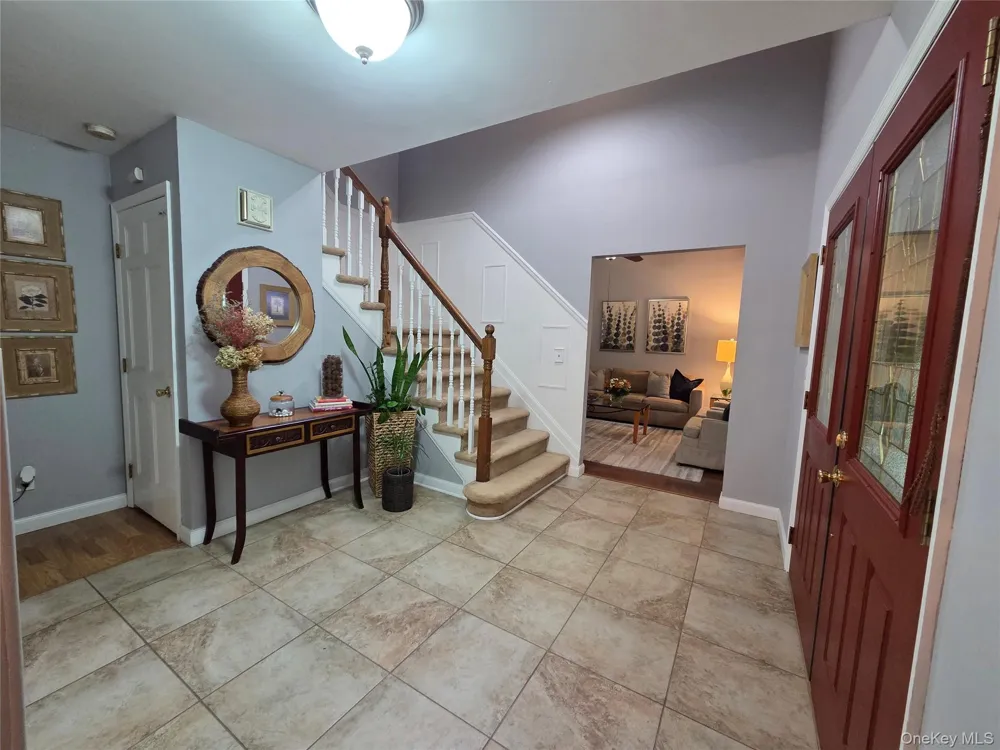 34 Greenshire Way Walden, NY 12586