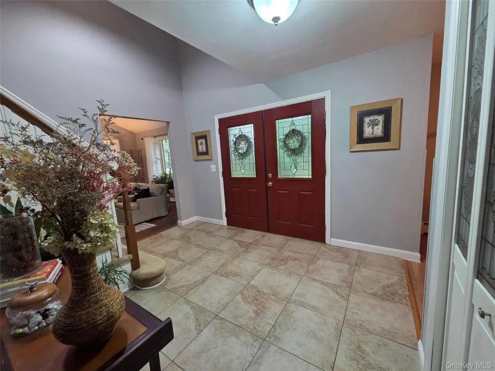 34 Greenshire Way Walden, NY 12586