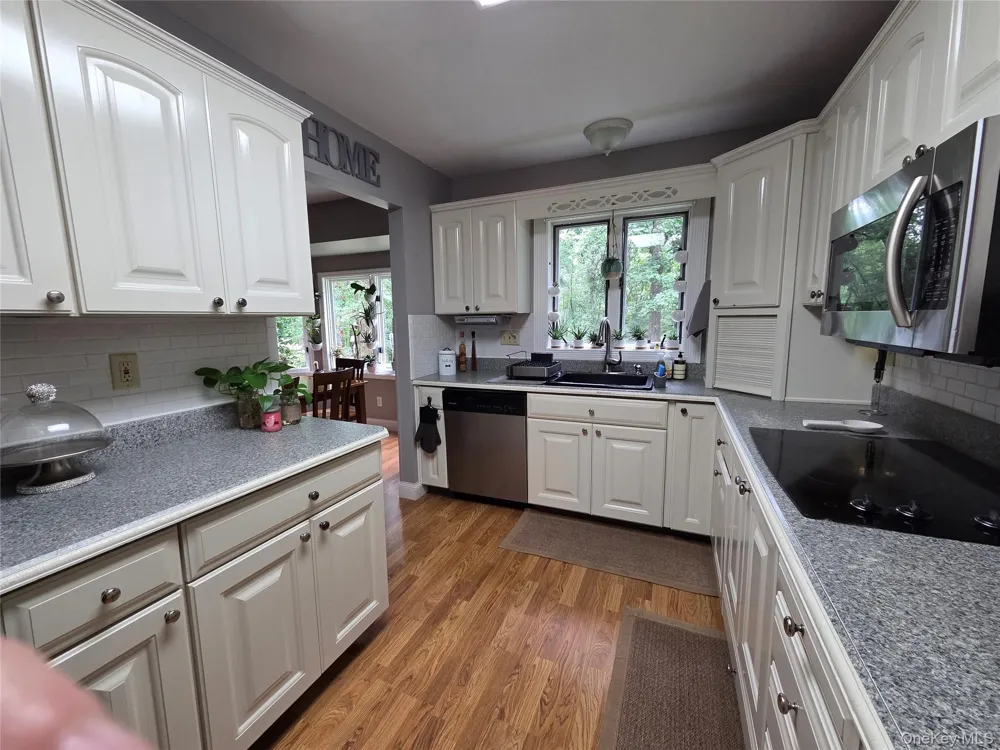 34 Greenshire Way Walden, NY 12586