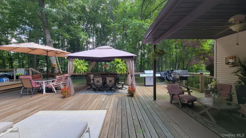 34 Greenshire Way Walden, NY 12586