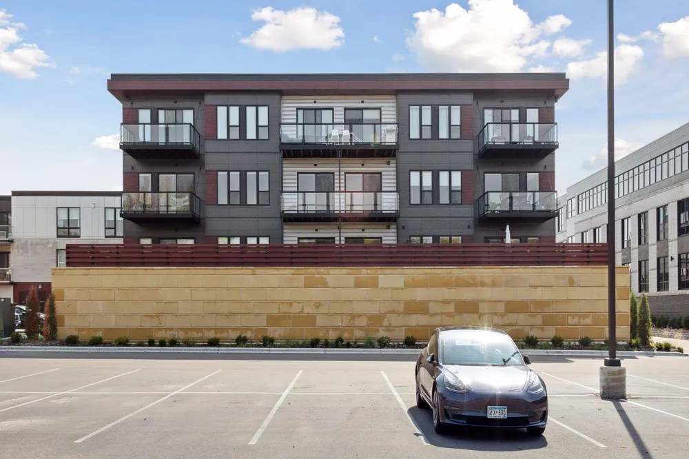 253 Lake Street E #212 Wayzata, MN 55391