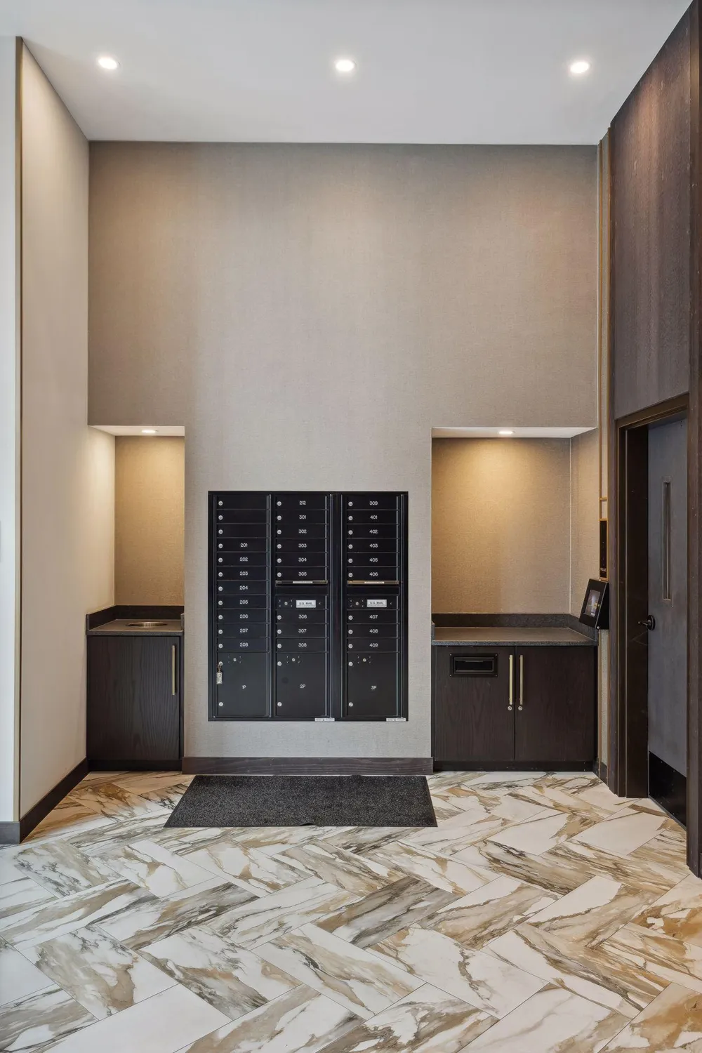 253 Lake Street E #212 Wayzata, MN 55391