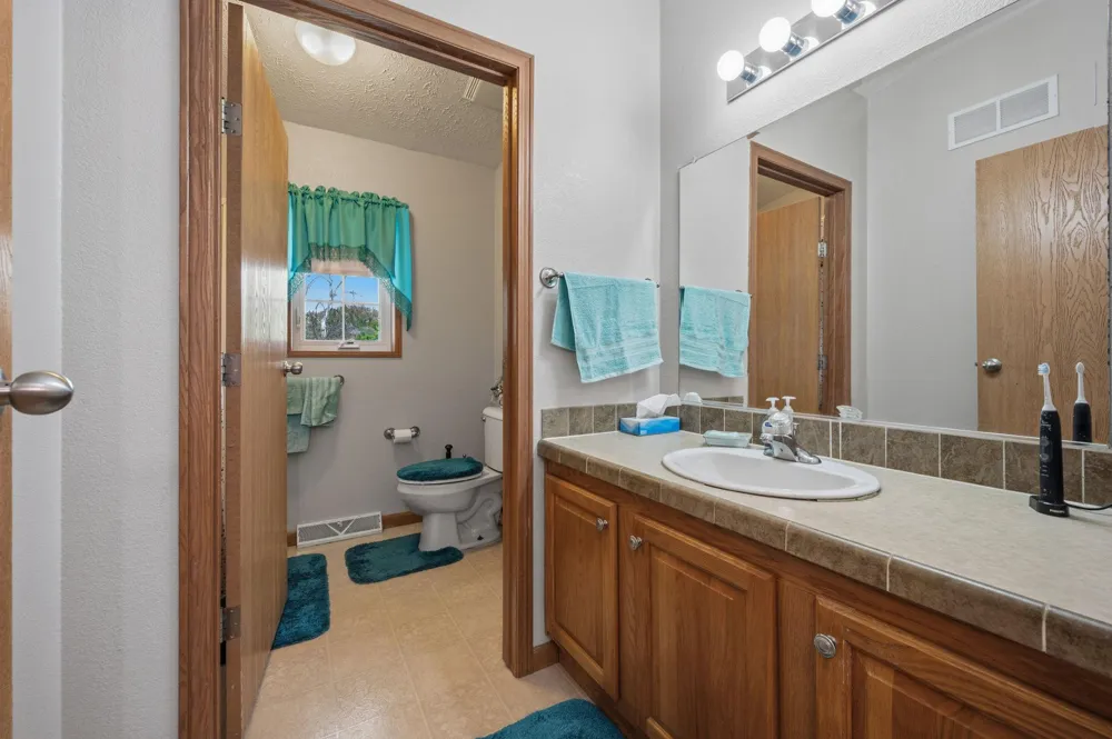 403 W Margaret Street Fairmont, MN 56031