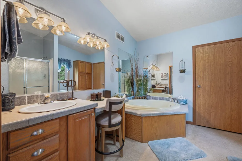 403 W Margaret Street Fairmont, MN 56031