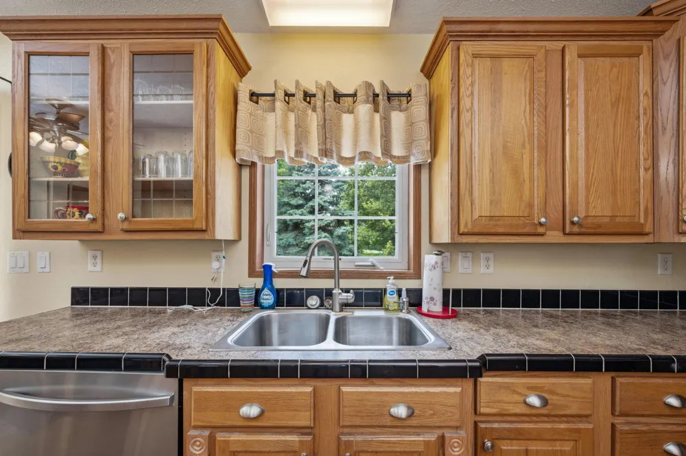 403 W Margaret Street Fairmont, MN 56031