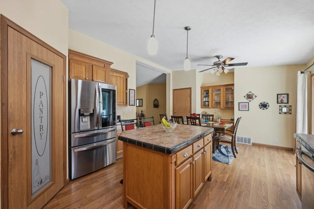 403 W Margaret Street Fairmont, MN 56031