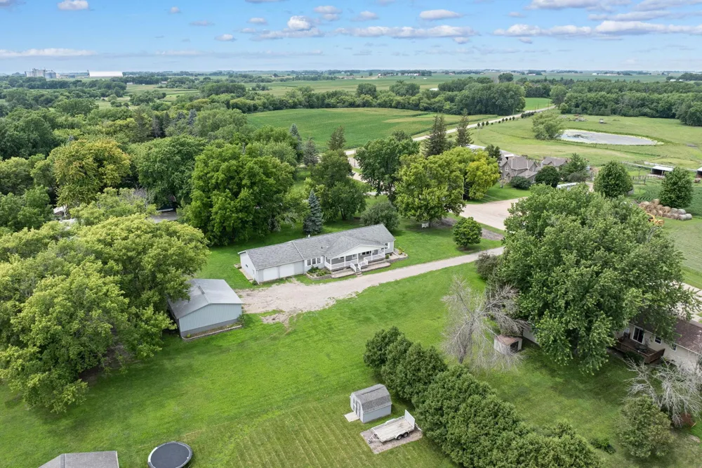 403 W Margaret Street Fairmont, MN 56031