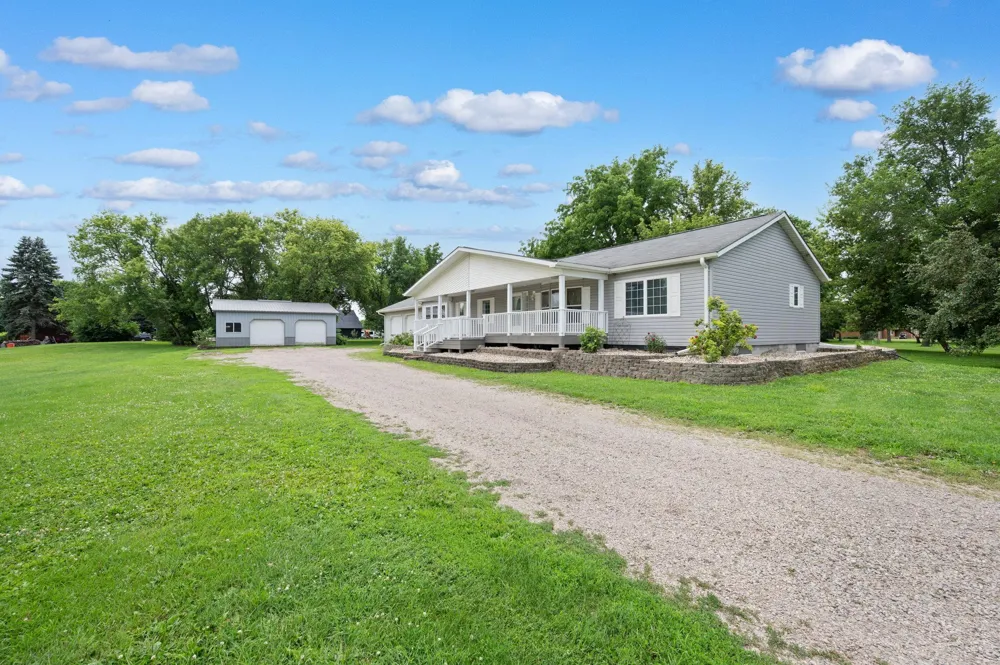 403 W Margaret Street Fairmont, MN 56031