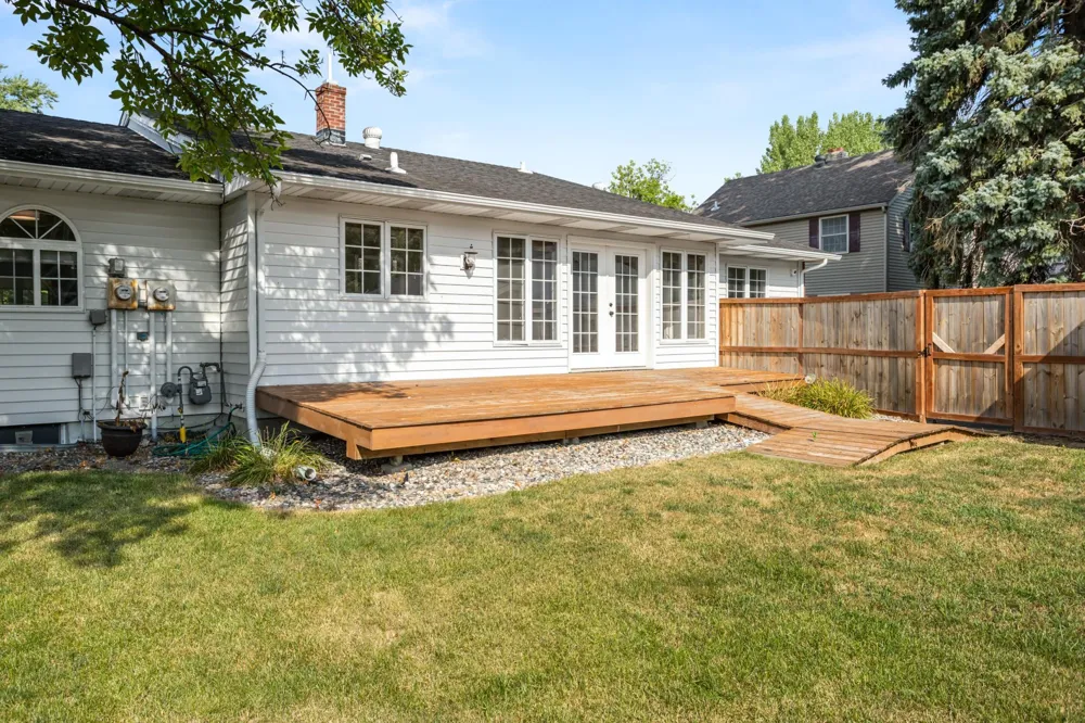 512 8th Street Wahpeton, ND 58075