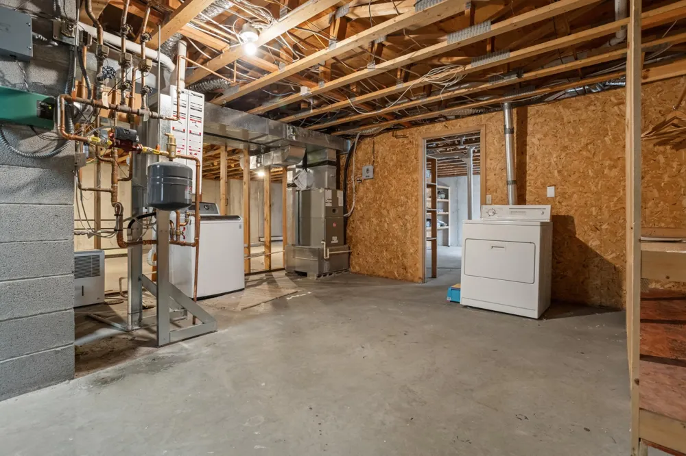 512 8th Street Wahpeton, ND 58075