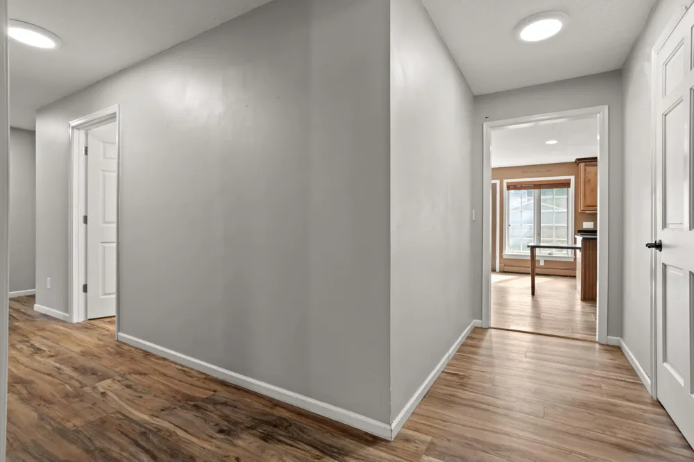 512 8th Street Wahpeton, ND 58075