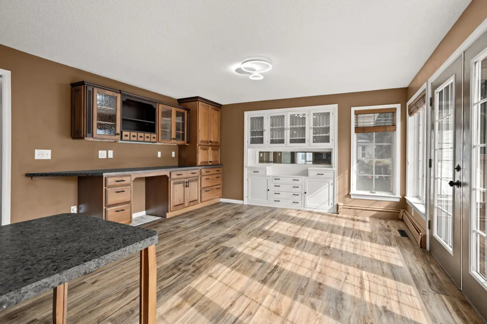 512 8th Street Wahpeton, ND 58075