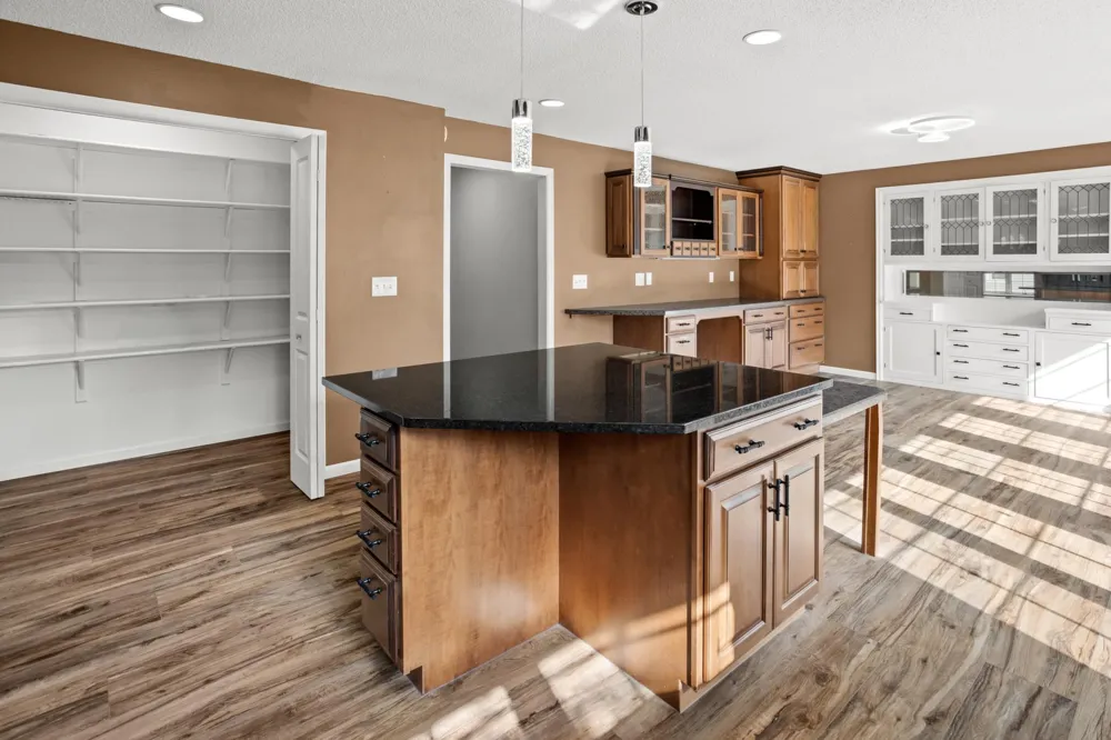 512 8th Street Wahpeton, ND 58075